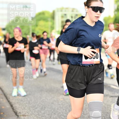 06.09.2026 - CURREX Alsterlauf Dr. Thomas Lammeyer http://msf.ph/oto/10137068 06.09.2026 10:02:27 Laufen 6107 meine-sportfotos.de