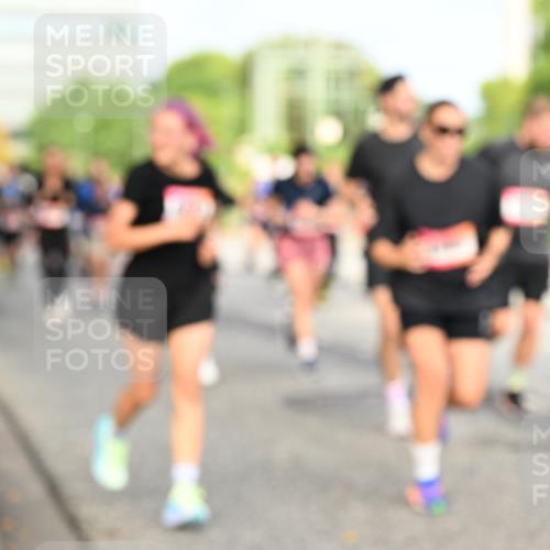 06.09.2026 - CURREX Alsterlauf Dr. Thomas Lammeyer http://msf.ph/oto/10137073 06.09.2026 10:02:28 Laufen  meine-sportfotos.de
