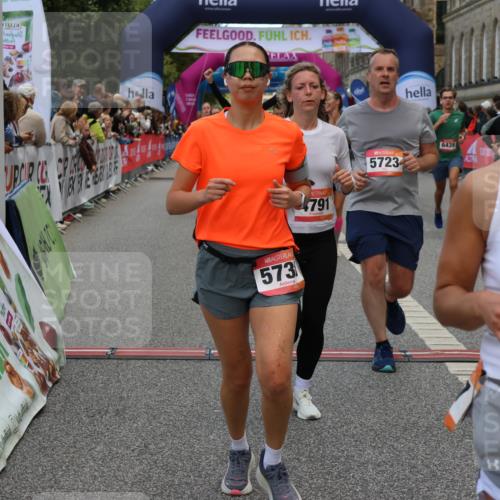 06.09.2026 - CURREX Alsterlauf Strokosch-Dieckow http://msf.ph/oto/10137099 06.09.2026 09:59:21 Ziel 2220, 2367, 2772, 2913, 3535, 3542, 3600, 3657, 3825, 3844, 3892, 4091, 4139, 4158, 4217, 4748, 4791, 5160, 5249, 5723, 5735, 6059, 6312, 6443, 6447 meine-sportfotos.de