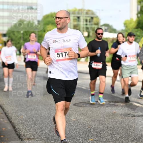 06.09.2026 - CURREX Alsterlauf Dr. Thomas Lammeyer http://msf.ph/oto/10137152 06.09.2026 10:02:35 Laufen 220, 517, 6464, 643 meine-sportfotos.de