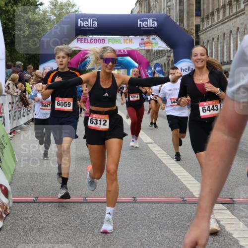 06.09.2026 - CURREX Alsterlauf Strokosch-Dieckow http://msf.ph/oto/10137171 06.09.2026 09:59:23 Ziel 2220, 2367, 2772, 3535, 3542, 3600, 3657, 3844, 3892, 4091, 4139, 4158, 4217, 4748, 4791, 5160, 5249, 5723, 5735, 6059, 6312, 6443, 6447 meine-sportfotos.de