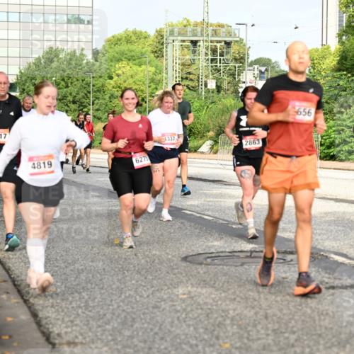 06.09.2026 - CURREX Alsterlauf Dr. Thomas Lammeyer http://msf.ph/oto/10137185 06.09.2026 10:02:39 Laufen 8017, 337, 4819, 2863, 6275, 656, 6328 meine-sportfotos.de