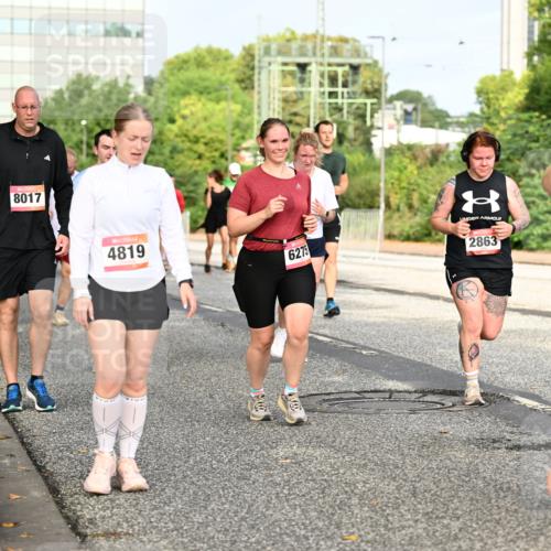 06.09.2026 - CURREX Alsterlauf Dr. Thomas Lammeyer http://msf.ph/oto/10137195 06.09.2026 10:02:40 Laufen 8017, 4819, 6275, 2863, 3656 meine-sportfotos.de