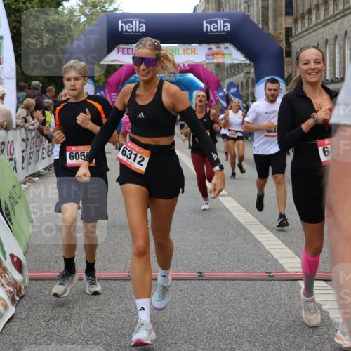 06.09.2026 - CURREX Alsterlauf Strokosch-Dieckow http://msf.ph/oto/10137208 06.09.2026 09:59:23 Ziel 2220, 2367, 2772, 3535, 3542, 3600, 3657, 3844, 3892, 4091, 4139, 4158, 4217, 4748, 4791, 5160, 5249, 5723, 5735, 6059, 6312, 6443, 6447 meine-sportfotos.de