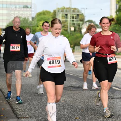 06.09.2026 - CURREX Alsterlauf Dr. Thomas Lammeyer http://msf.ph/oto/10137210 06.09.2026 10:02:41 Laufen 8017, 4819, 6275 meine-sportfotos.de