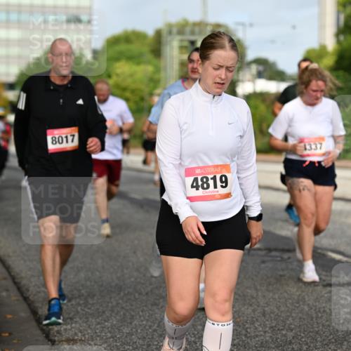 06.09.2026 - CURREX Alsterlauf Dr. Thomas Lammeyer http://msf.ph/oto/10137217 06.09.2026 10:02:42 Laufen 8017, 4819, 1337, 6 meine-sportfotos.de