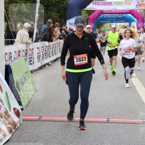 06.09.2026 - CURREX Alsterlauf Strokosch-Dieckow http://msf.ph/oto/10137222 06.09.2026 10:13:16 Ziel 2178, 2218, 2685, 2822, 2967, 2971, 3434, 3438, 5371, 5372, 6297, 6298, 6478, 8059, 8075, 8130, 8313 meine-sportfotos.de