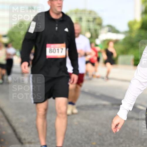 06.09.2026 - CURREX Alsterlauf Dr. Thomas Lammeyer http://msf.ph/oto/10137230 06.09.2026 10:02:43 Laufen 8017, 48 meine-sportfotos.de