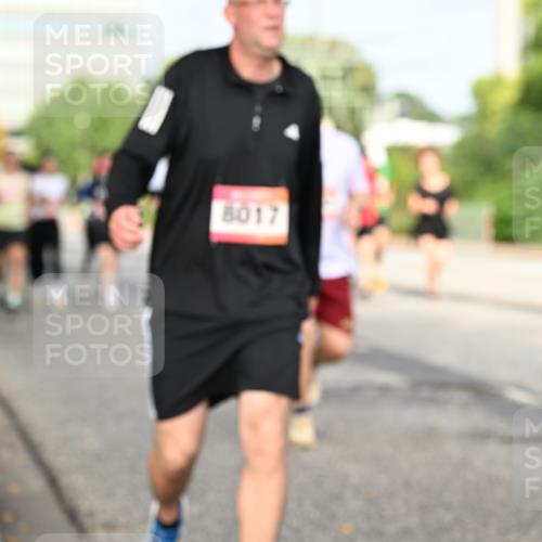 06.09.2026 - CURREX Alsterlauf Dr. Thomas Lammeyer http://msf.ph/oto/10137234 06.09.2026 10:02:43 Laufen 8017 meine-sportfotos.de