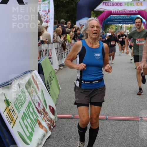06.09.2026 - CURREX Alsterlauf Strokosch-Dieckow http://msf.ph/oto/10137268 06.09.2026 09:59:31 Ziel 2077, 2227, 2228, 2772, 3129, 3535, 3542, 3657, 3695, 3969, 4091, 4291, 4478, 5474, 5636, 5638, 5712, 5948, 6213, 6447 meine-sportfotos.de