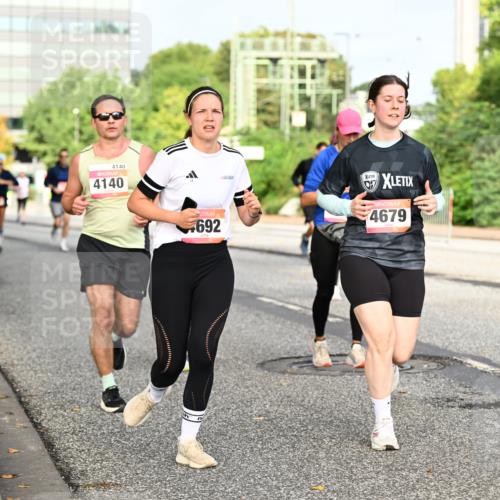 06.09.2026 - CURREX Alsterlauf Dr. Thomas Lammeyer http://msf.ph/oto/10137278 06.09.2026 10:02:47 Laufen 4140, 4140, 692, 4679 meine-sportfotos.de