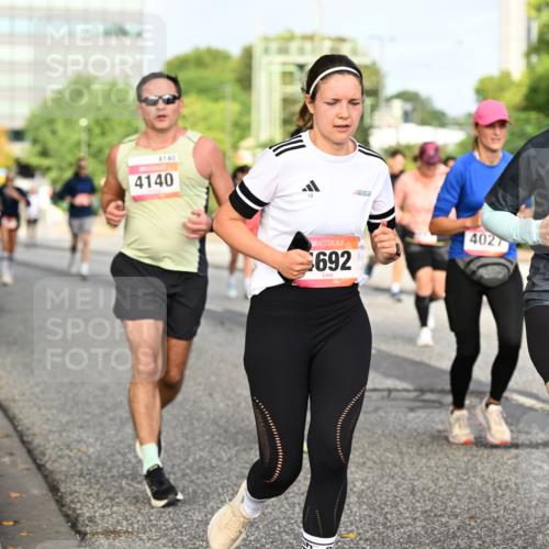 06.09.2026 - CURREX Alsterlauf Dr. Thomas Lammeyer http://msf.ph/oto/10137286 06.09.2026 10:02:48 Laufen 4140, 4140, 692, 4027, 4679 meine-sportfotos.de