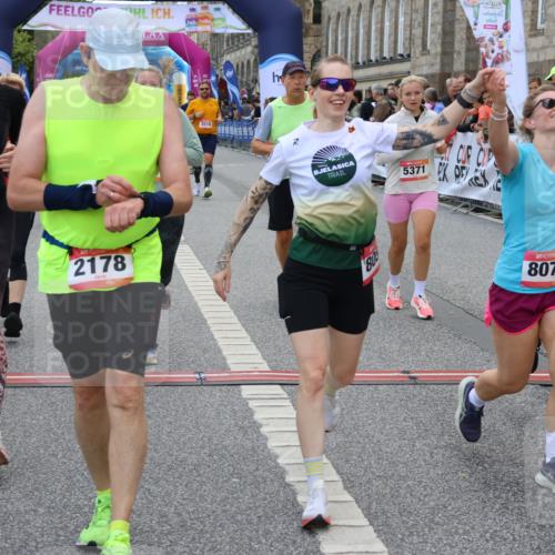 06.09.2026 - CURREX Alsterlauf Strokosch-Dieckow http://msf.ph/oto/10137296 06.09.2026 10:13:20 Ziel 2178, 2215, 2218, 2685, 2822, 2929, 2967, 2971, 3342, 3434, 3438, 3516, 5371, 5372, 6297, 6298, 6402, 6478, 8059, 8075, 8130, 8313 meine-sportfotos.de