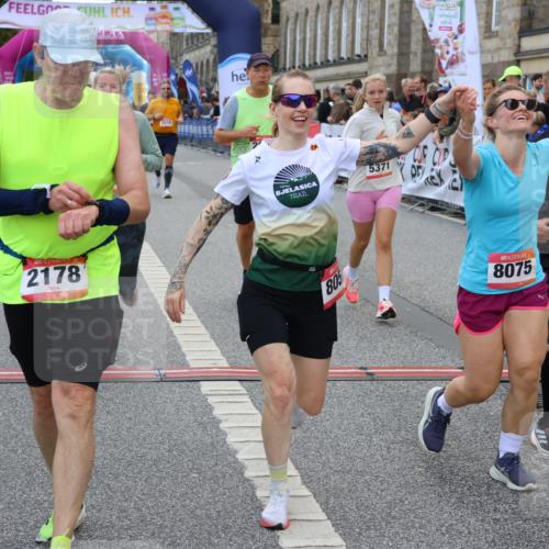 06.09.2026 - CURREX Alsterlauf Strokosch-Dieckow http://msf.ph/oto/10137302 06.09.2026 10:13:20 Ziel 2178, 2215, 2218, 2685, 2822, 2929, 2967, 2971, 3342, 3434, 3438, 3516, 5371, 5372, 6297, 6298, 6402, 6478, 8059, 8075, 8130, 8313 meine-sportfotos.de
