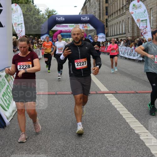 06.09.2026 - CURREX Alsterlauf Strokosch-Dieckow http://msf.ph/oto/10137311 06.09.2026 09:59:36 Ziel 2077, 2227, 2228, 2780, 3129, 3695, 3969, 4291, 4478, 4751, 4752, 5269, 5474, 5636, 5638, 5712, 5948, 6199, 6200, 6213, 8111 meine-sportfotos.de