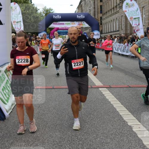 06.09.2026 - CURREX Alsterlauf Strokosch-Dieckow http://msf.ph/oto/10137321 06.09.2026 09:59:36 Ziel 2077, 2227, 2228, 2780, 3129, 3695, 3969, 4291, 4478, 4751, 4752, 5269, 5474, 5636, 5638, 5712, 5948, 6199, 6200, 6213, 8111 meine-sportfotos.de