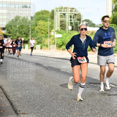 06.09.2026 - CURREX Alsterlauf Dr. Thomas Lammeyer http://msf.ph/oto/10137346 06.09.2026 10:02:55 Laufen 2541, 247, 3130 meine-sportfotos.de