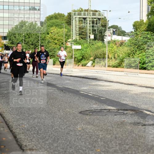 06.09.2026 - CURREX Alsterlauf Dr. Thomas Lammeyer http://msf.ph/oto/10137372 06.09.2026 10:02:57 Laufen  meine-sportfotos.de