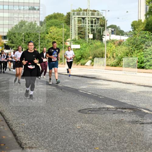 06.09.2026 - CURREX Alsterlauf Dr. Thomas Lammeyer http://msf.ph/oto/10137384 06.09.2026 10:02:58 Laufen 2963, 3537 meine-sportfotos.de