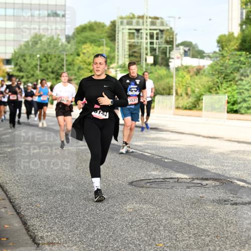 06.09.2026 - CURREX Alsterlauf Dr. Thomas Lammeyer http://msf.ph/oto/10137387 06.09.2026 10:03:00 Laufen 242, 143, 3537 meine-sportfotos.de