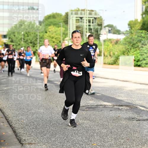 06.09.2026 - CURREX Alsterlauf Dr. Thomas Lammeyer http://msf.ph/oto/10137393 06.09.2026 10:03:00 Laufen 143 meine-sportfotos.de