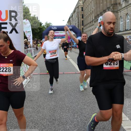 06.09.2026 - CURREX Alsterlauf Strokosch-Dieckow http://msf.ph/oto/10137400 06.09.2026 09:59:38 Ziel 2077, 2227, 2228, 2780, 3129, 3969, 4042, 4291, 4751, 4752, 5154, 5269, 5474, 5638, 6199, 6200, 6213, 8111 meine-sportfotos.de