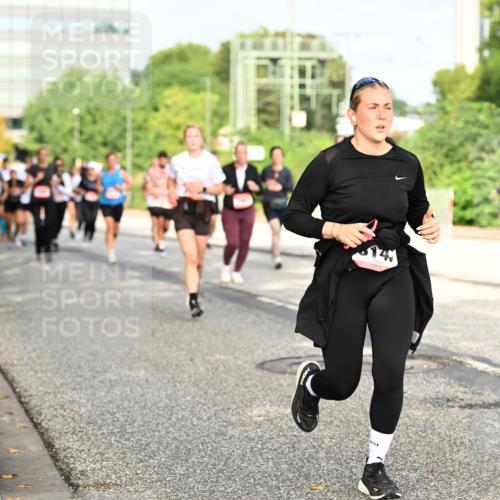 06.09.2026 - CURREX Alsterlauf Dr. Thomas Lammeyer http://msf.ph/oto/10137401 06.09.2026 10:03:01 Laufen  meine-sportfotos.de