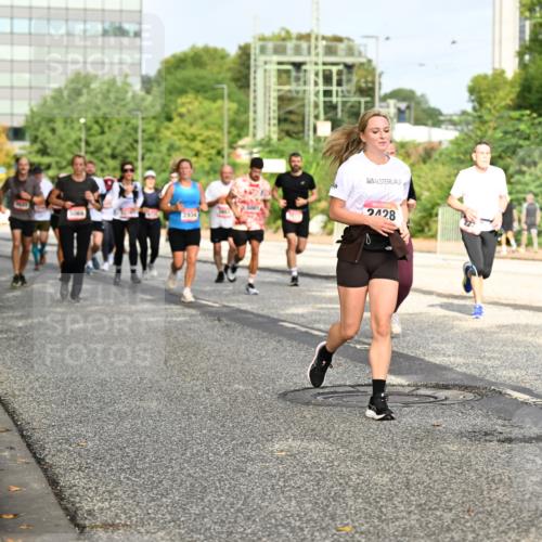 06.09.2026 - CURREX Alsterlauf Dr. Thomas Lammeyer http://msf.ph/oto/10137416 06.09.2026 10:03:03 Laufen 5069, 2934, 2128 meine-sportfotos.de