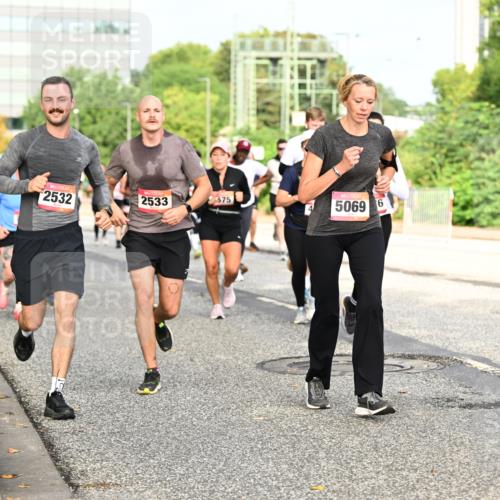 06.09.2026 - CURREX Alsterlauf Dr. Thomas Lammeyer http://msf.ph/oto/10137475 06.09.2026 10:03:08 Laufen 2532, 2533, 675, 5069, 6, 293 meine-sportfotos.de