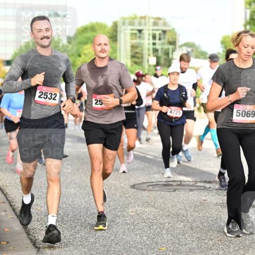 06.09.2026 - CURREX Alsterlauf Dr. Thomas Lammeyer http://msf.ph/oto/10137483 06.09.2026 10:03:08 Laufen 2532, 25, 4725, 5069 meine-sportfotos.de