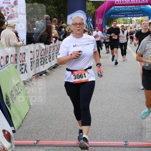 06.09.2026 - CURREX Alsterlauf Strokosch-Dieckow http://msf.ph/oto/10137486 06.09.2026 10:13:31 Ziel 2601, 2929, 3061, 3114, 3186, 3187, 3342, 3516, 3643, 3859, 4150, 5688, 8026 meine-sportfotos.de