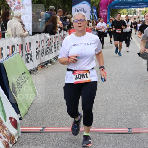 06.09.2026 - CURREX Alsterlauf Strokosch-Dieckow http://msf.ph/oto/10137506 06.09.2026 10:13:31 Ziel 2601, 2929, 3061, 3114, 3186, 3187, 3342, 3516, 3643, 3859, 4150, 5688, 8026 meine-sportfotos.de