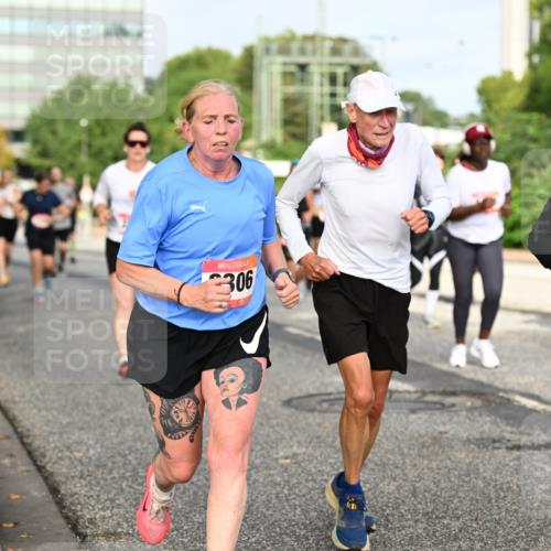 06.09.2026 - CURREX Alsterlauf Dr. Thomas Lammeyer http://msf.ph/oto/10137512 06.09.2026 10:03:11 Laufen 306, 367 meine-sportfotos.de