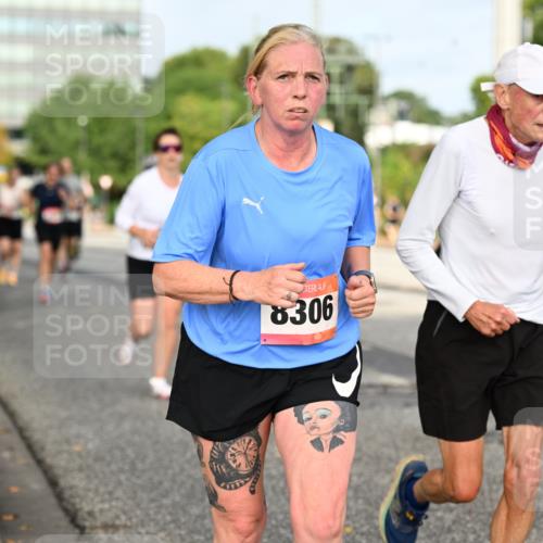 06.09.2026 - CURREX Alsterlauf Dr. Thomas Lammeyer http://msf.ph/oto/10137518 06.09.2026 10:03:12 Laufen 8306 meine-sportfotos.de