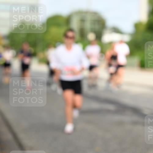 06.09.2026 - CURREX Alsterlauf Dr. Thomas Lammeyer http://msf.ph/oto/10137528 06.09.2026 10:03:13 Laufen  meine-sportfotos.de