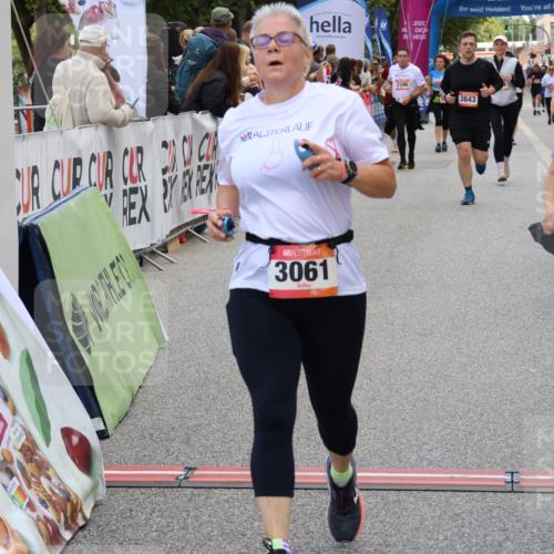 06.09.2026 - CURREX Alsterlauf Strokosch-Dieckow http://msf.ph/oto/10137531 06.09.2026 10:13:32 Ziel 2601, 3061, 3114, 3168, 3186, 3187, 3643, 3859, 4150, 5688, 8026 meine-sportfotos.de