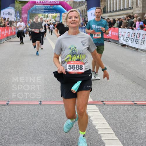 06.09.2026 - CURREX Alsterlauf Strokosch-Dieckow http://msf.ph/oto/10137537 06.09.2026 10:13:33 Ziel 2601, 3061, 3114, 3168, 3186, 3187, 3643, 3859, 4150, 5688, 8026 meine-sportfotos.de