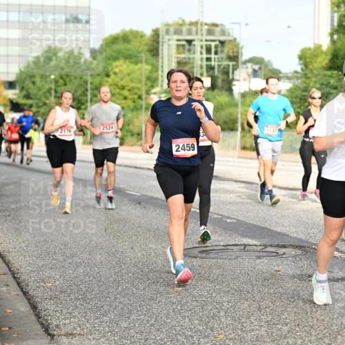 06.09.2026 - CURREX Alsterlauf Dr. Thomas Lammeyer http://msf.ph/oto/10137550 06.09.2026 10:03:16 Laufen 2176, 2524, 2459, 3142, 3477 meine-sportfotos.de