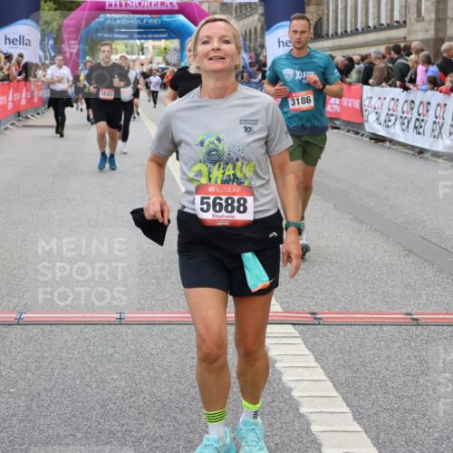 06.09.2026 - CURREX Alsterlauf Strokosch-Dieckow http://msf.ph/oto/10137551 06.09.2026 10:13:33 Ziel 2601, 3061, 3114, 3168, 3186, 3187, 3643, 3859, 4150, 5688, 8026 meine-sportfotos.de