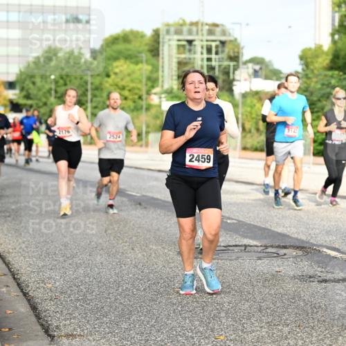 06.09.2026 - CURREX Alsterlauf Dr. Thomas Lammeyer http://msf.ph/oto/10137553 06.09.2026 10:03:16 Laufen 2176, 2524, 2459, 3142, 11, 3477 meine-sportfotos.de