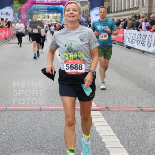 06.09.2026 - CURREX Alsterlauf Strokosch-Dieckow http://msf.ph/oto/10137558 06.09.2026 10:13:33 Ziel 2601, 3061, 3114, 3168, 3186, 3187, 3643, 3859, 4150, 5688, 8026 meine-sportfotos.de