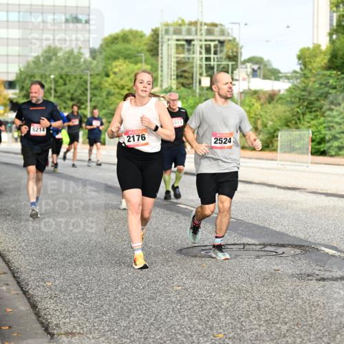 06.09.2026 - CURREX Alsterlauf Dr. Thomas Lammeyer http://msf.ph/oto/10137577 06.09.2026 10:03:19 Laufen 6214, 2176, 813, 2524 meine-sportfotos.de
