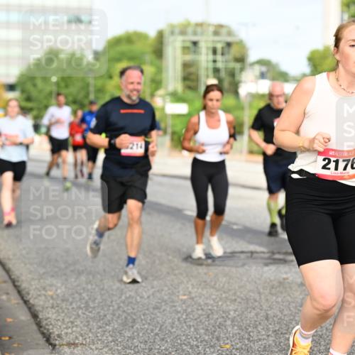 06.09.2026 - CURREX Alsterlauf Dr. Thomas Lammeyer http://msf.ph/oto/10137600 06.09.2026 10:03:21 Laufen 214, 2176 meine-sportfotos.de