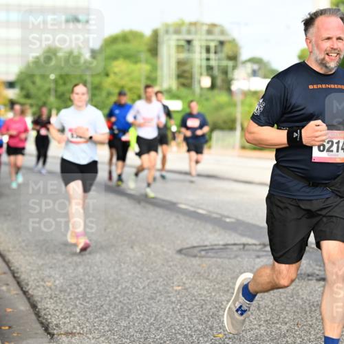 06.09.2026 - CURREX Alsterlauf Dr. Thomas Lammeyer http://msf.ph/oto/10137615 06.09.2026 10:03:22 Laufen 0214 meine-sportfotos.de
