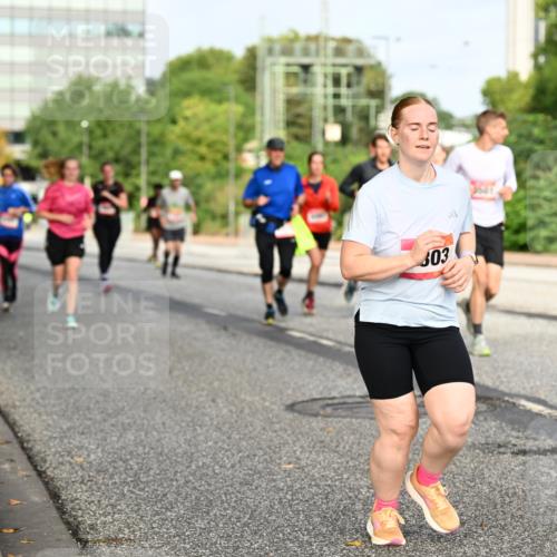06.09.2026 - CURREX Alsterlauf Dr. Thomas Lammeyer http://msf.ph/oto/10137631 06.09.2026 10:03:24 Laufen 303, 501 meine-sportfotos.de