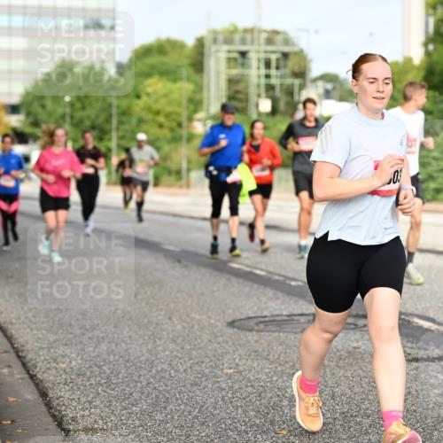 06.09.2026 - CURREX Alsterlauf Dr. Thomas Lammeyer http://msf.ph/oto/10137632 06.09.2026 10:03:24 Laufen 03 meine-sportfotos.de