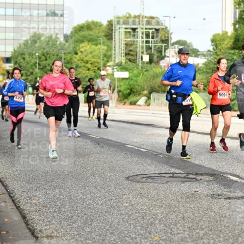 06.09.2026 - CURREX Alsterlauf Dr. Thomas Lammeyer http://msf.ph/oto/10137647 06.09.2026 10:03:26 Laufen 2355, 5261, 4515, 5091, 3502, 3500 meine-sportfotos.de