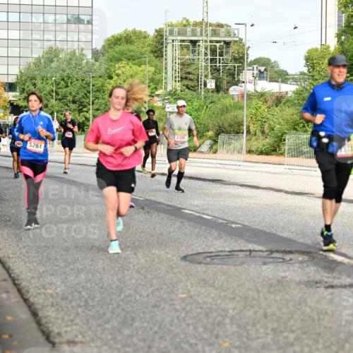 06.09.2026 - CURREX Alsterlauf Dr. Thomas Lammeyer http://msf.ph/oto/10137658 06.09.2026 10:03:27 Laufen 6368, 2430, 2883, 5261, 2355, 515, 509 meine-sportfotos.de
