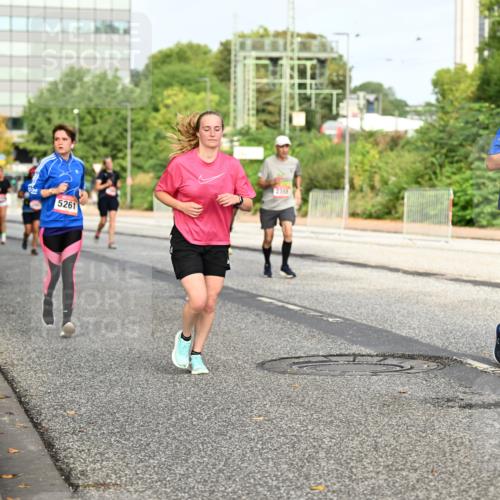 06.09.2026 - CURREX Alsterlauf Dr. Thomas Lammeyer http://msf.ph/oto/10137659 06.09.2026 10:03:27 Laufen 5261, 2355, 4515 meine-sportfotos.de