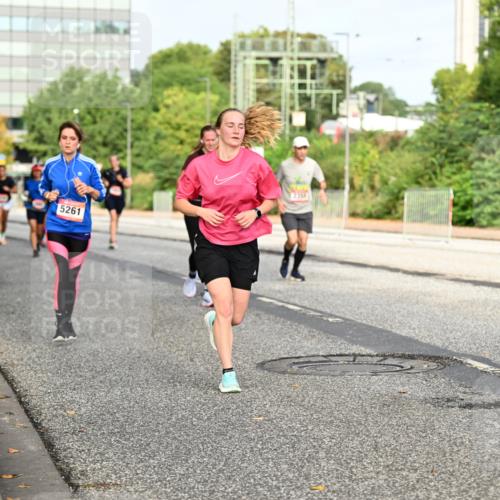 06.09.2026 - CURREX Alsterlauf Dr. Thomas Lammeyer http://msf.ph/oto/10137662 06.09.2026 10:03:28 Laufen 5261, 2515 meine-sportfotos.de
